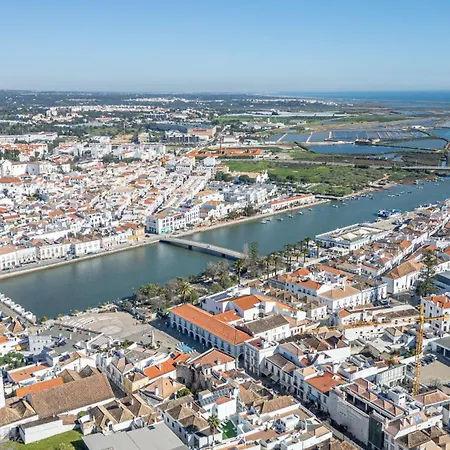 Casa Pink Flamingo Spacious Town Centre Villa Tavira