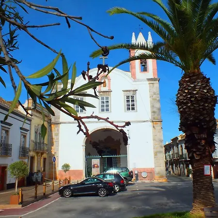 Casa Pink Flamingo Spacious Town Centre Villa *