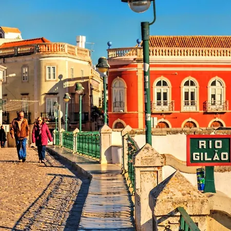 Casa Pink Flamingo Spacious Town Centre Villa *