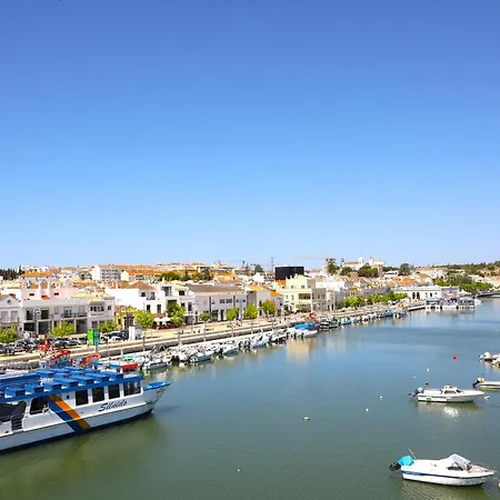 Casa Pink Flamingo Spacious Town Centre Vila